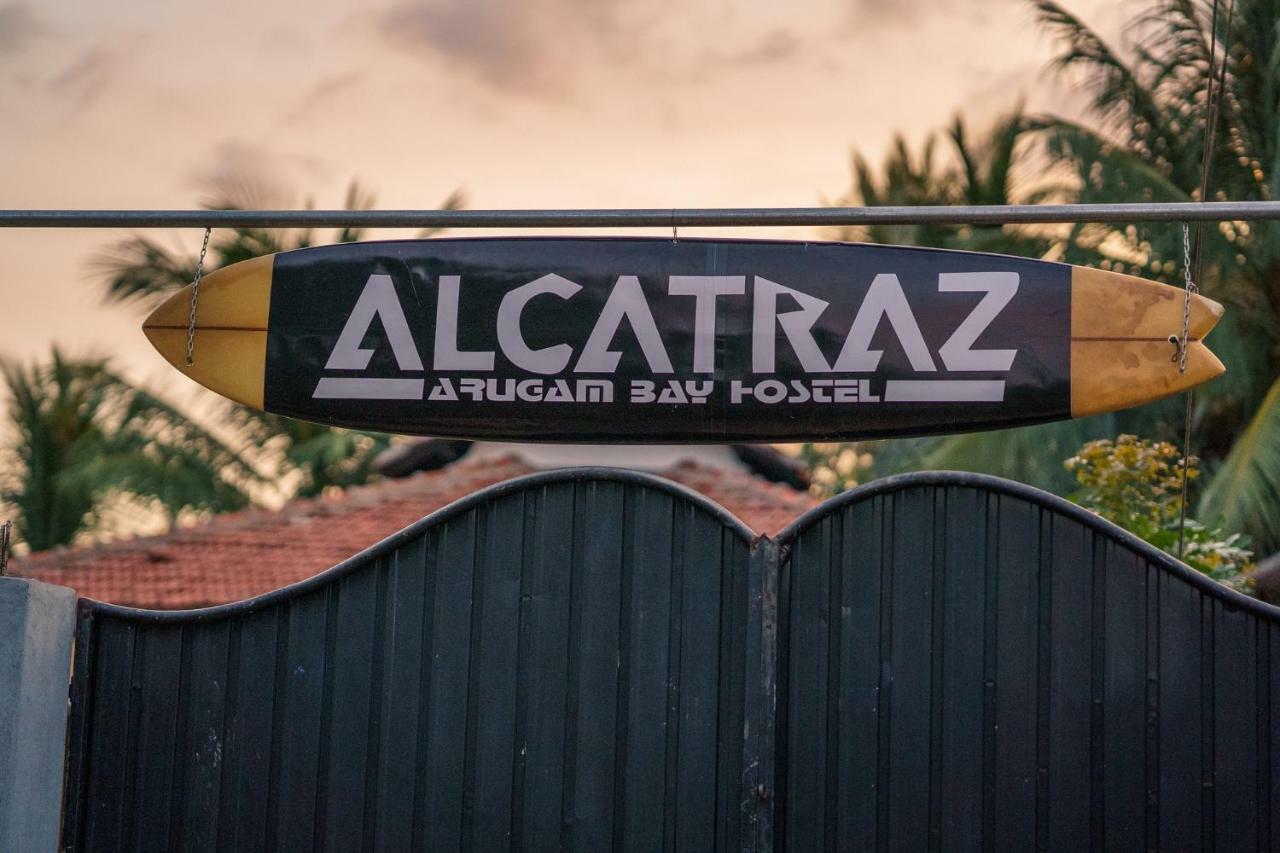 Alcatraz Hostel Baía de Arugam Exterior foto